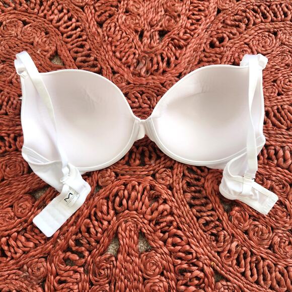 Maidenform Women White Everyday Modern Demi Padded Underwire Bra Size 40DD - Picture 2 of 3